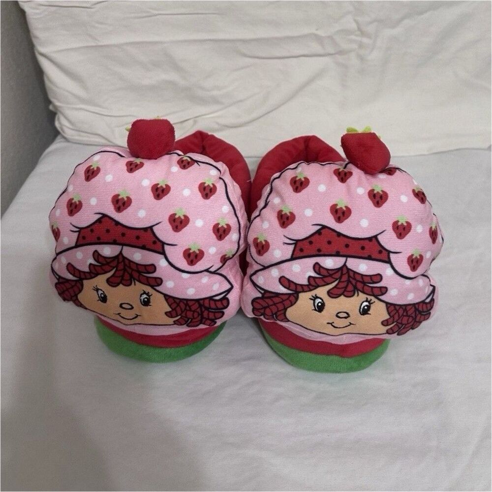 Strawberry Shortcake Women's Slip-On Slippers Pink Red Green Small